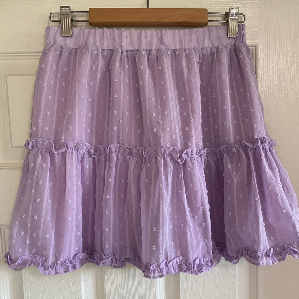 Cute mini cowgirl chic skirt. Lavender. Size M.